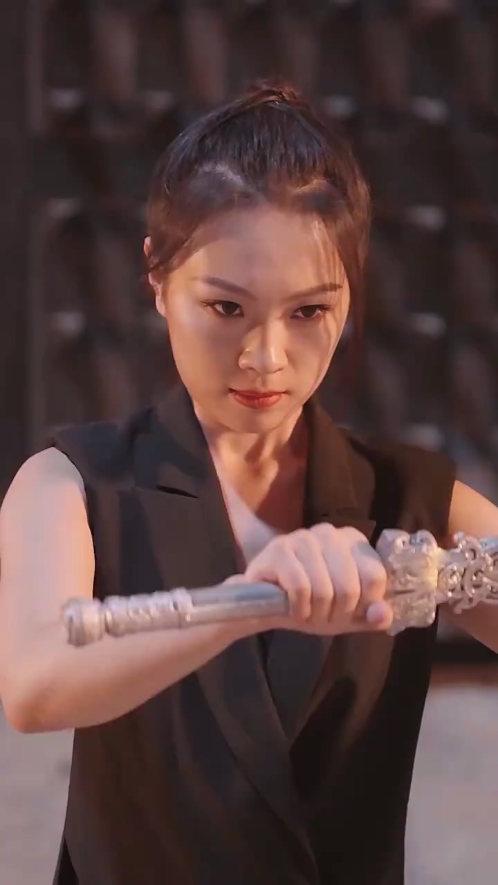 绝世战神在乡村第02集