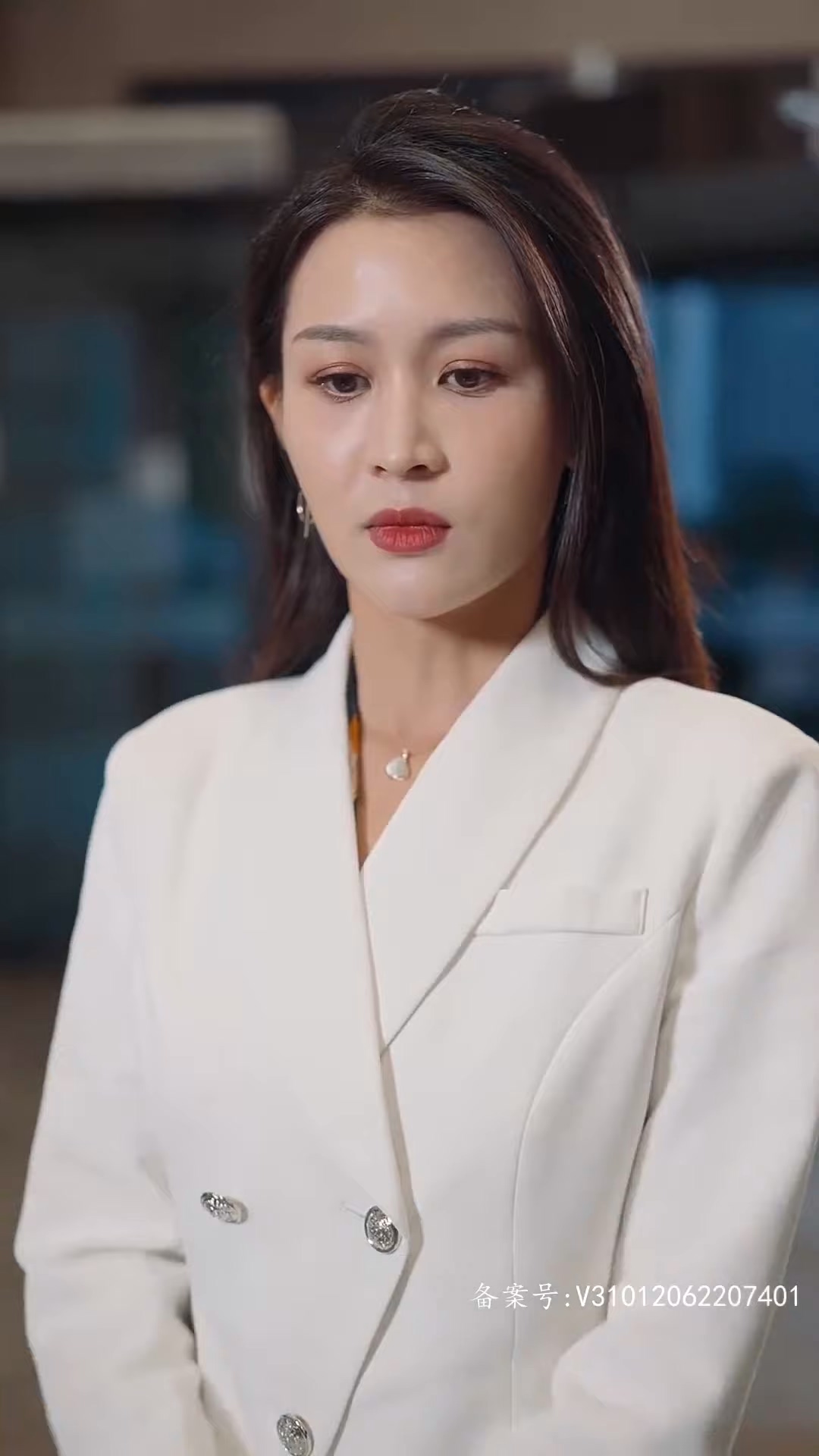 商总别装了夫人是隐藏大佬HD中字(大结局)